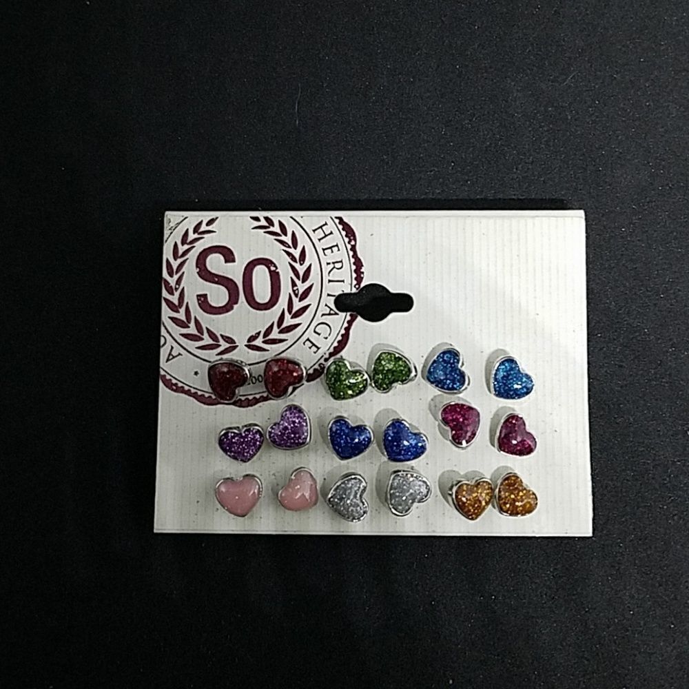 NWT So 9 Pairs of Sparkly Heart Earrings